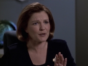 extant_StarTrek_VOY_6x18-AshesToAshes_02125.jpg