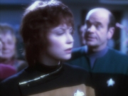 extant_StarTrek_VOY_6x18-AshesToAshes_02276.jpg