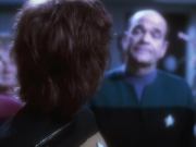extant_StarTrek_VOY_6x18-AshesToAshes_02277.jpg