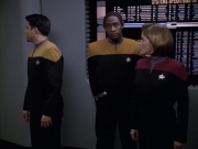 Filename=extant_StarTrek_VOY_6x18-AshesToAshes_02927.jpg
Filesize=162KiB
Dimensions=1200x900
Date added=Jan 02, 2020 extant_StarTrek_VOY_6x18-AshesToAshes_02927.jpg