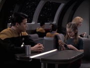 Filename=extant_StarTrek_VOY_6x18-AshesToAshes_03588.jpg
Filesize=163KiB
Dimensions=1200x900
Date added=Jan 02, 2020 extant_StarTrek_VOY_6x18-AshesToAshes_03588.jpg