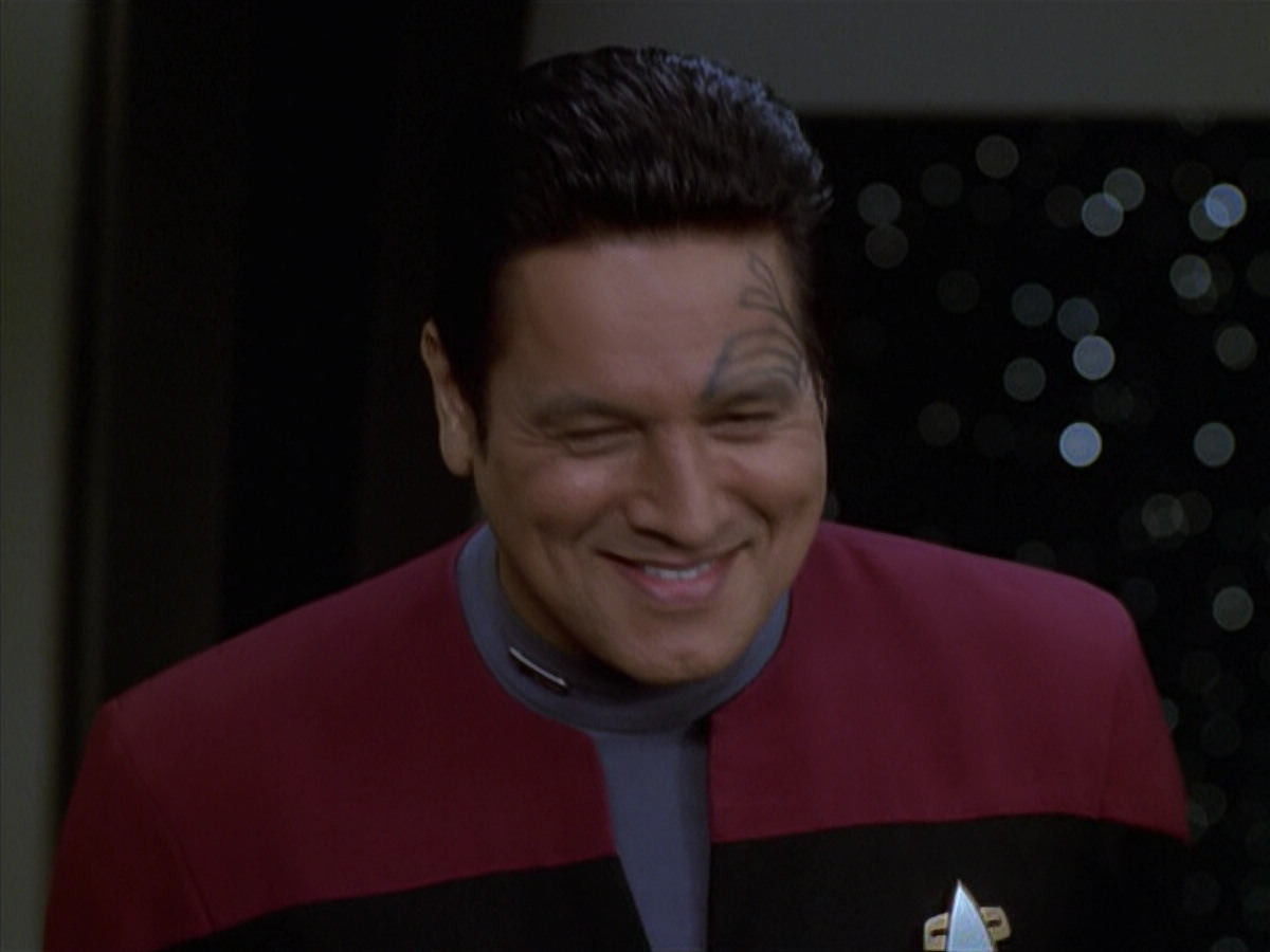 extant_StarTrek_VOY_6x19-ChildsPlay_00101.jpg