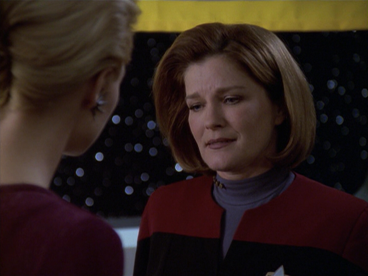 extant_StarTrek_VOY_6x19-ChildsPlay_00182.jpg