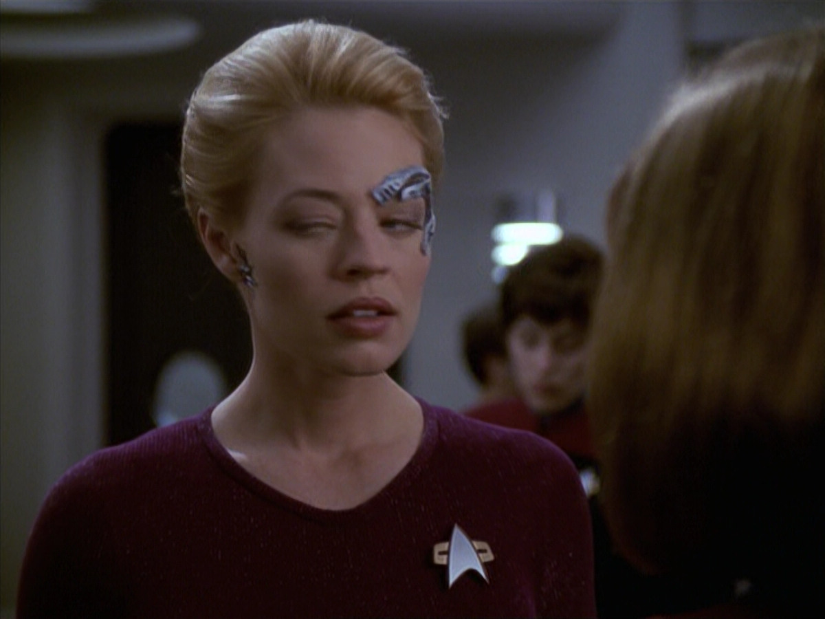 extant_StarTrek_VOY_6x19-ChildsPlay_00186.jpg