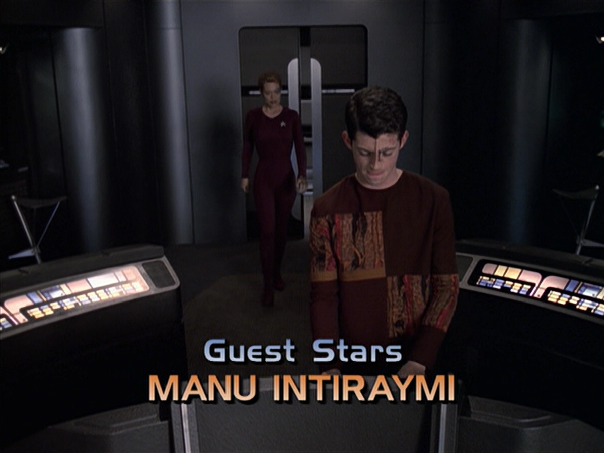 extant_StarTrek_VOY_6x19-ChildsPlay_00363.jpg