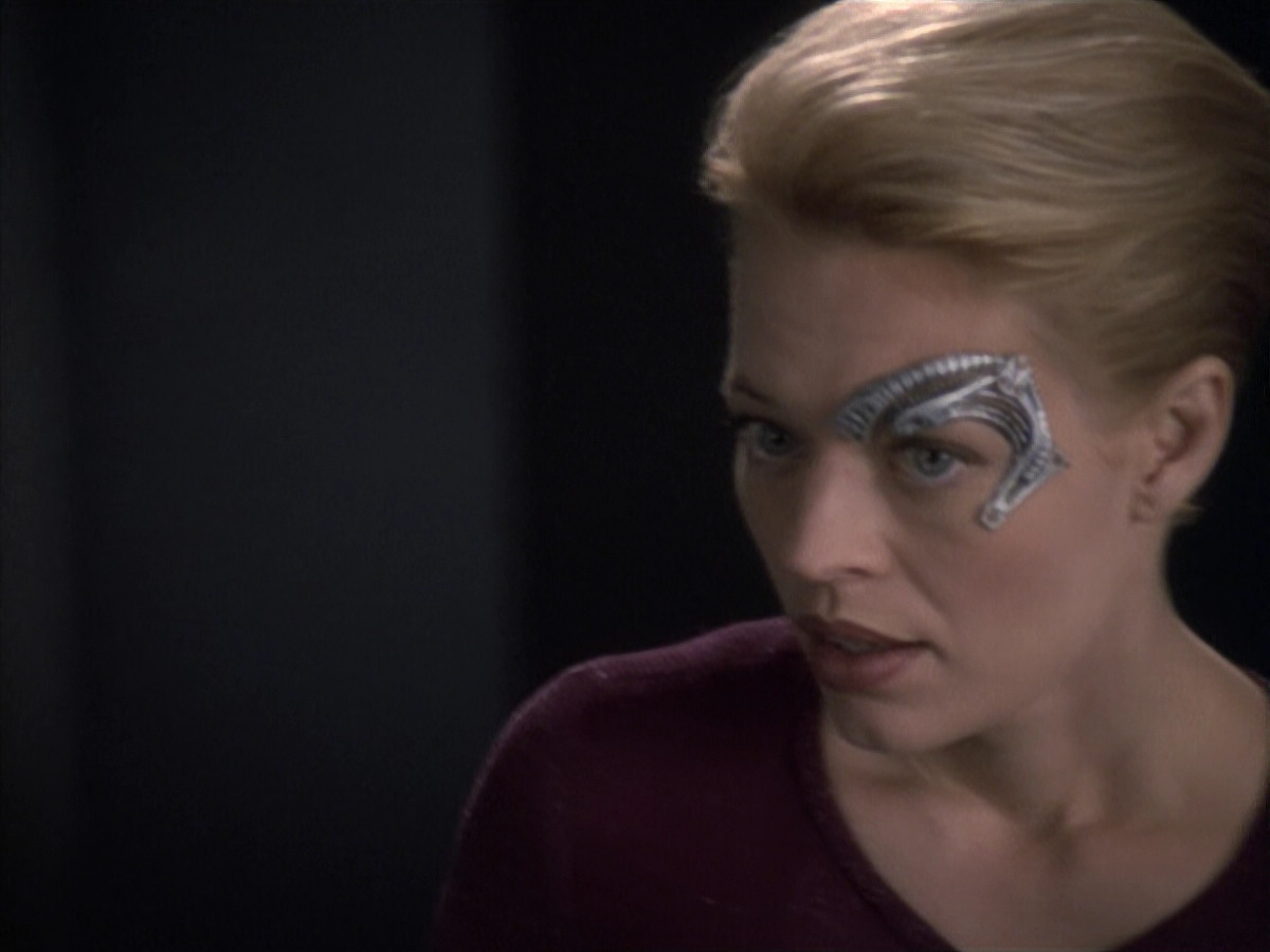 extant_StarTrek_VOY_6x19-ChildsPlay_00380.jpg