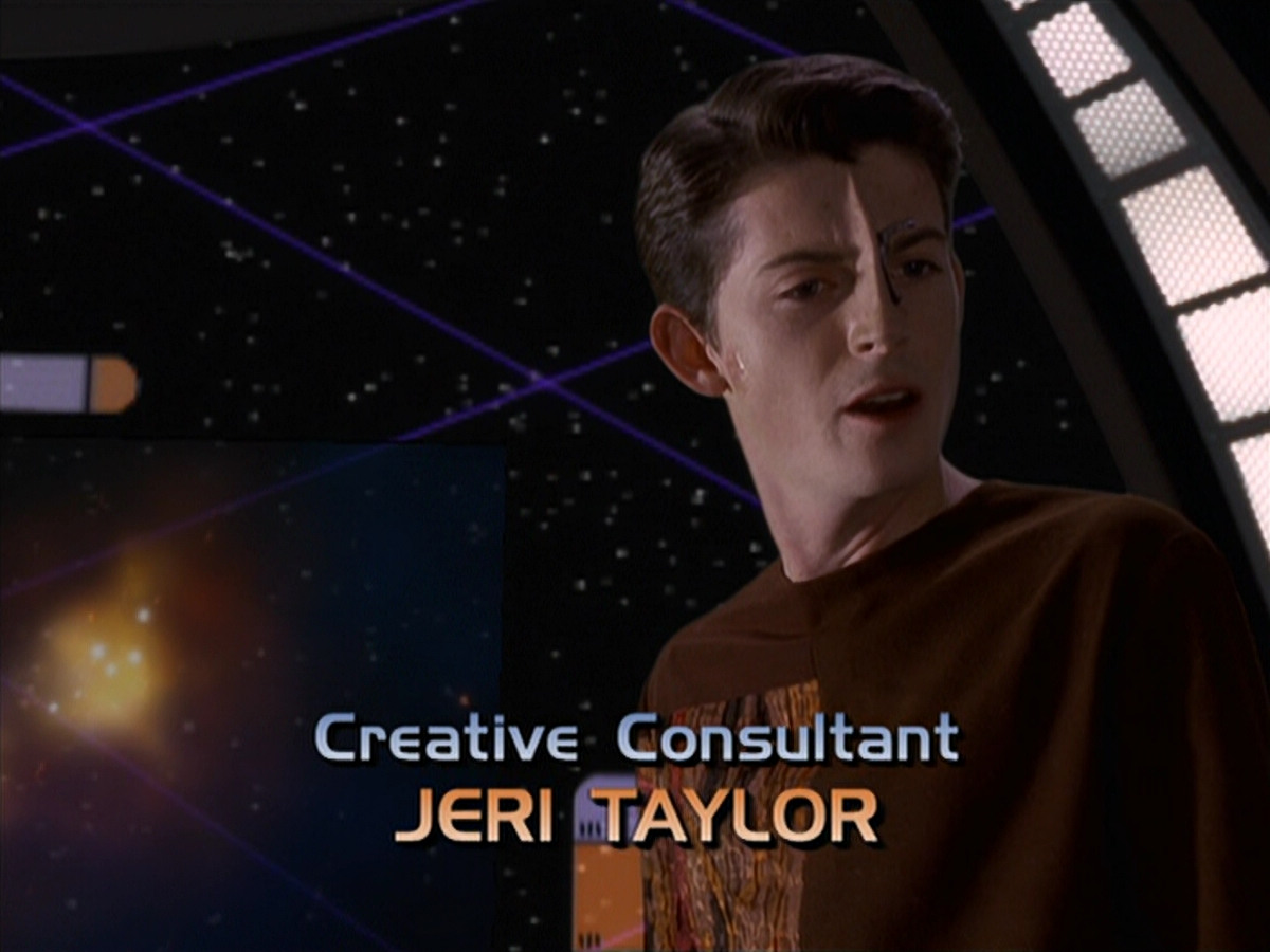 extant_StarTrek_VOY_6x19-ChildsPlay_00406.jpg
