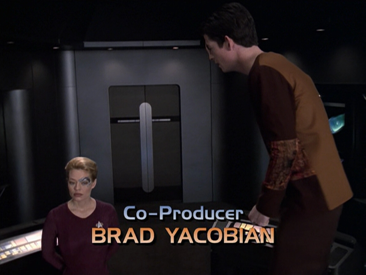 extant_StarTrek_VOY_6x19-ChildsPlay_00417.jpg