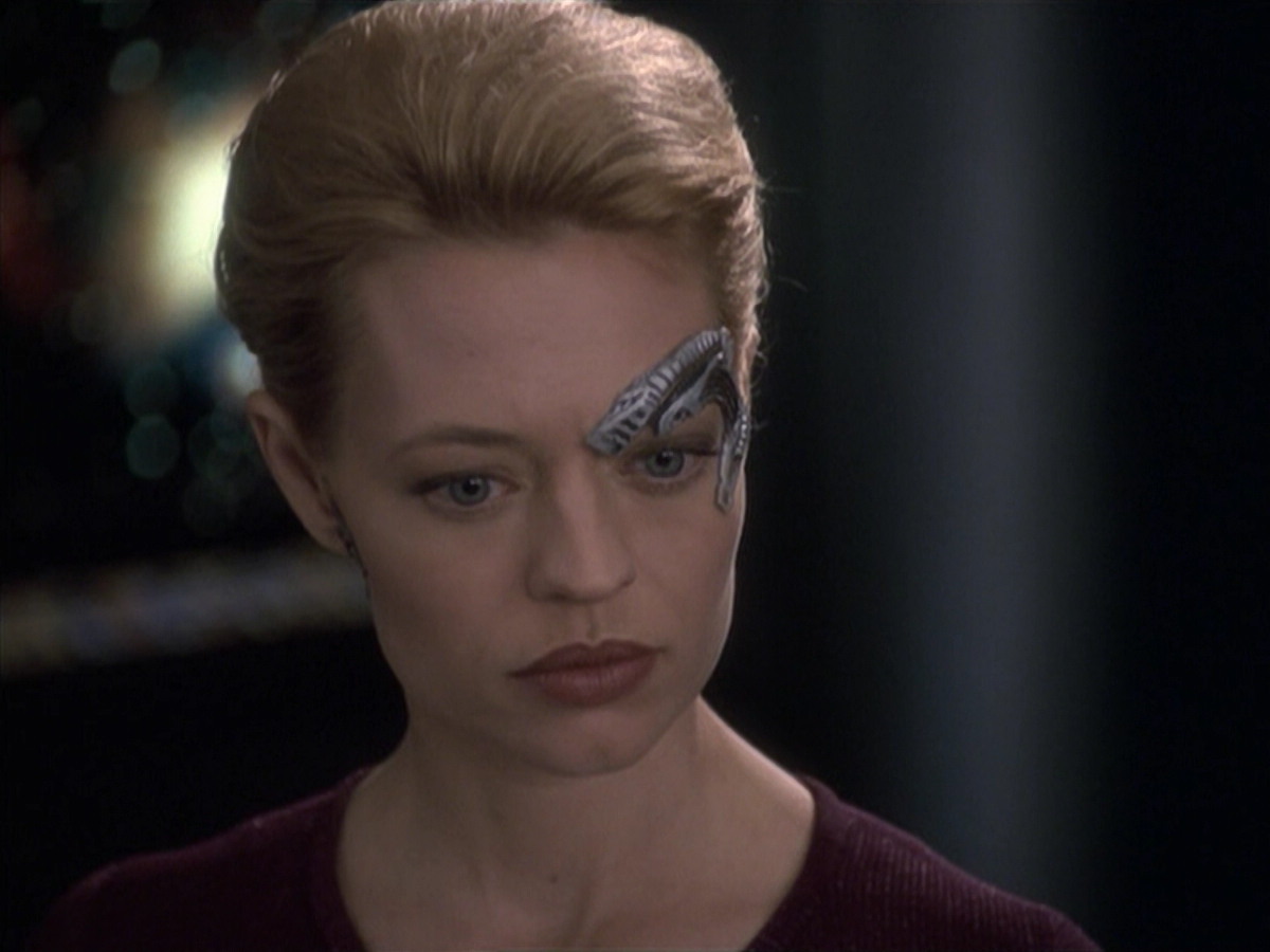 extant_StarTrek_VOY_6x19-ChildsPlay_00455.jpg