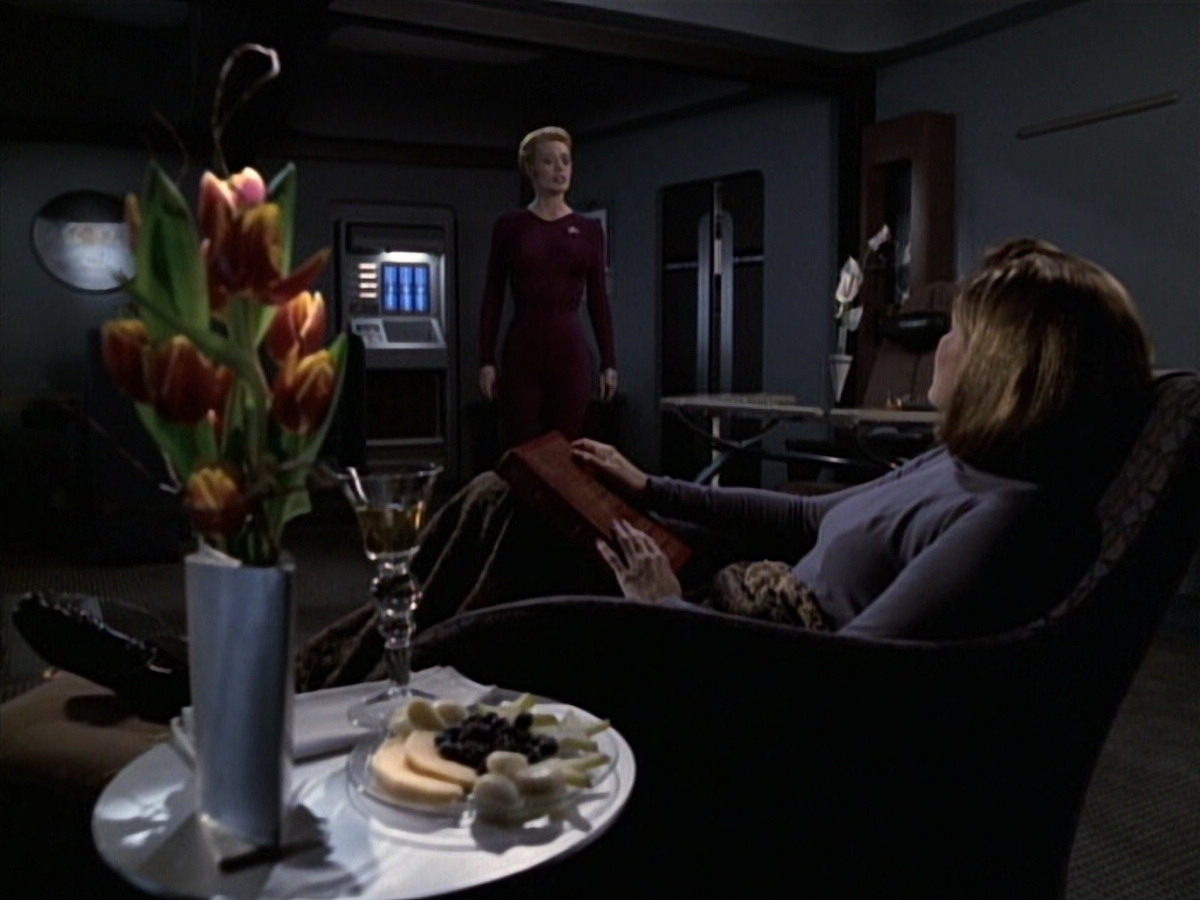extant_StarTrek_VOY_6x19-ChildsPlay_00482.jpg