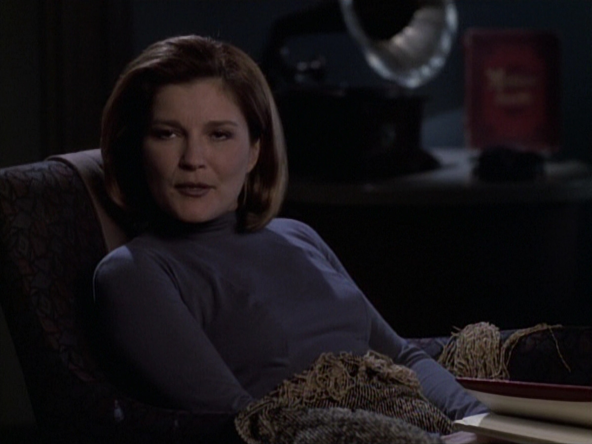 extant_StarTrek_VOY_6x19-ChildsPlay_00489.jpg