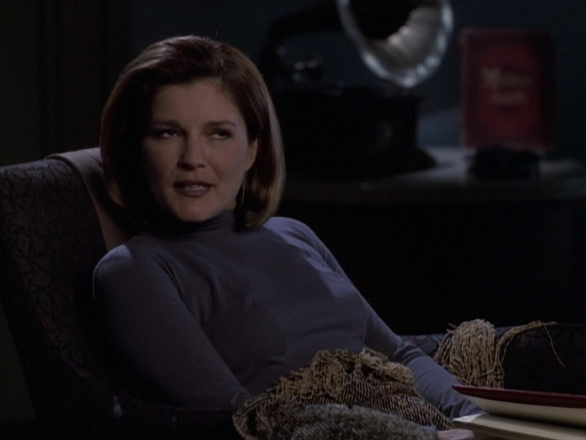 extant_StarTrek_VOY_6x19-ChildsPlay_00490.jpg