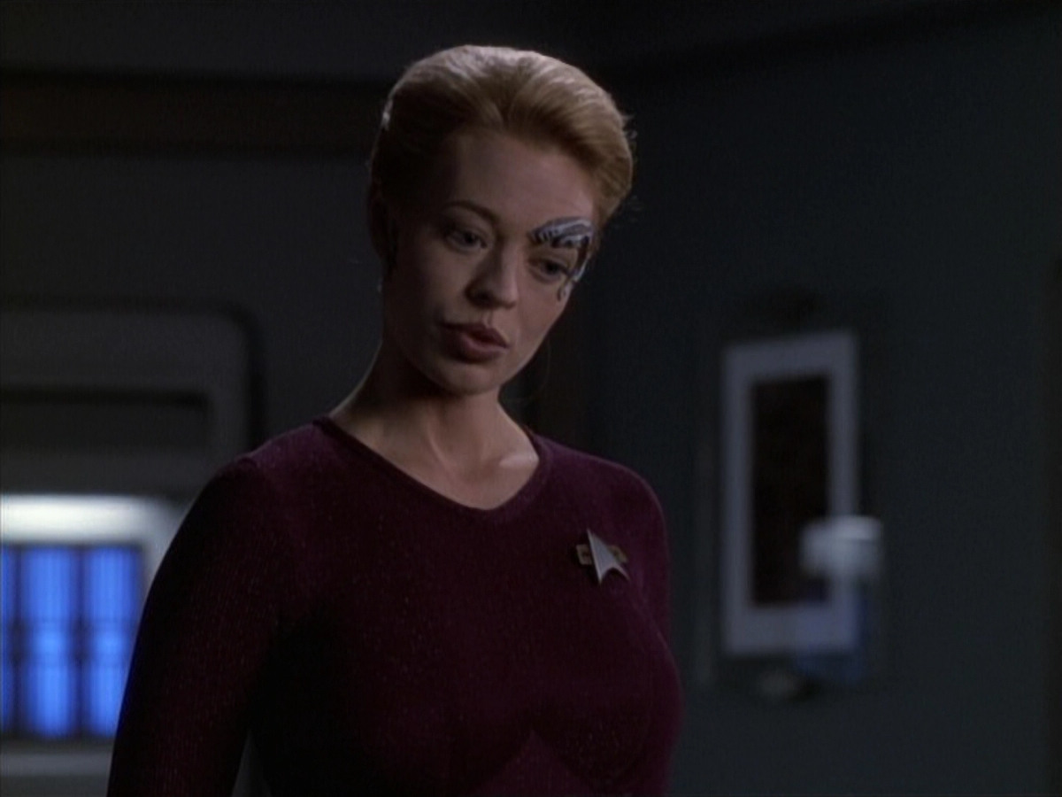 extant_StarTrek_VOY_6x19-ChildsPlay_00495.jpg