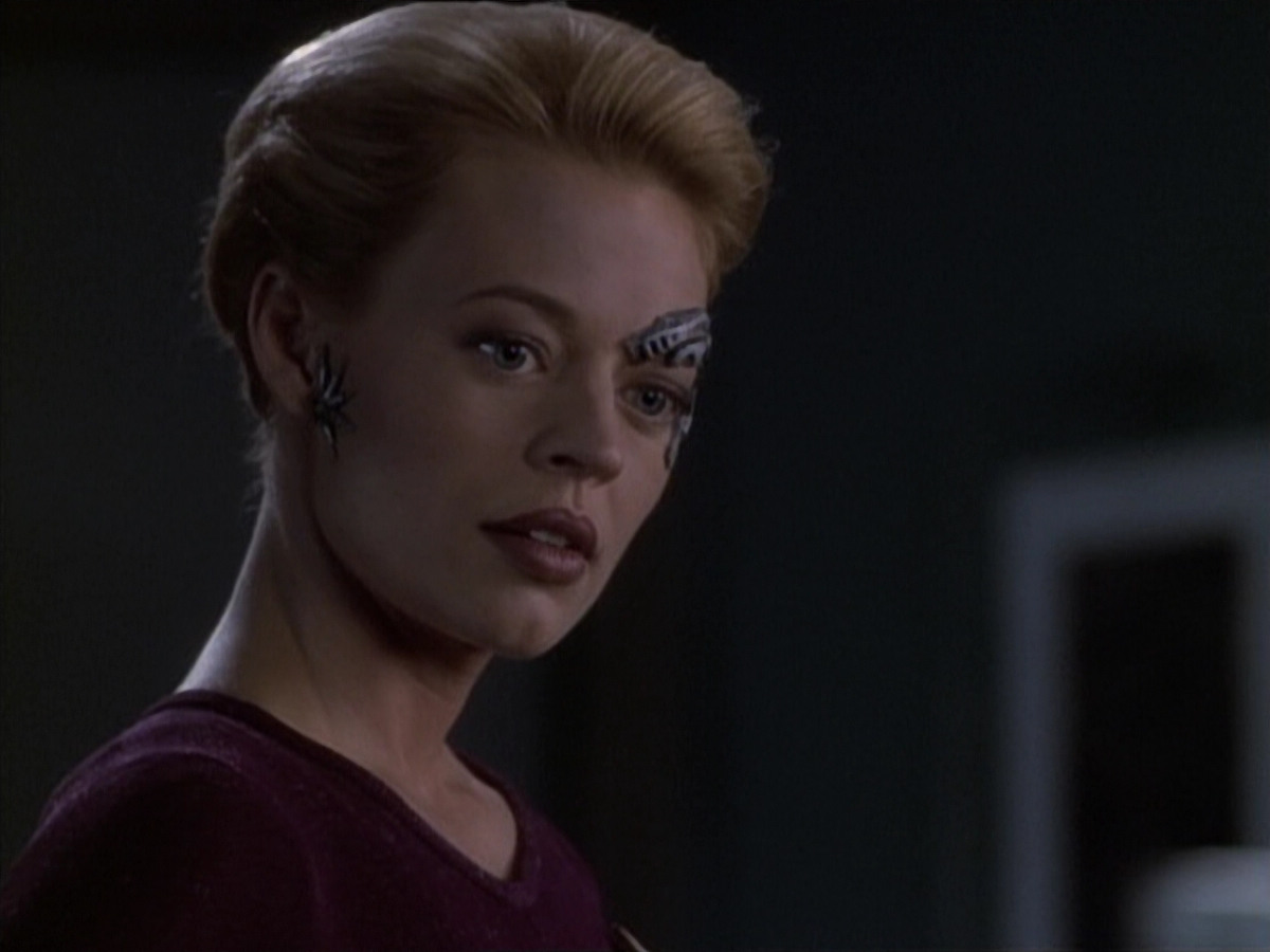 extant_StarTrek_VOY_6x19-ChildsPlay_00514.jpg