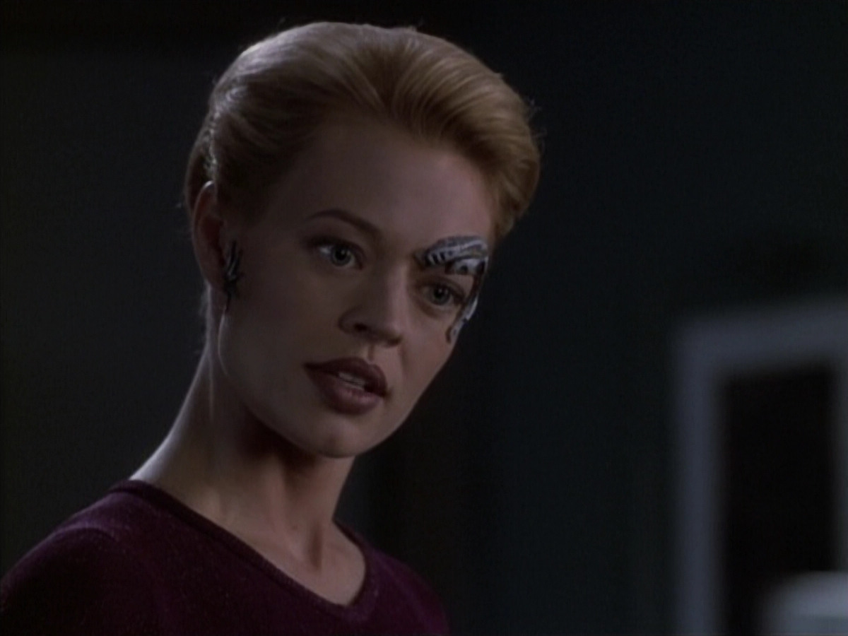 extant_StarTrek_VOY_6x19-ChildsPlay_00521.jpg