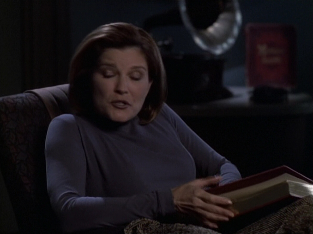 extant_StarTrek_VOY_6x19-ChildsPlay_00542.jpg