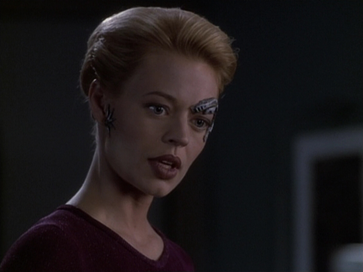extant_StarTrek_VOY_6x19-ChildsPlay_00545.jpg