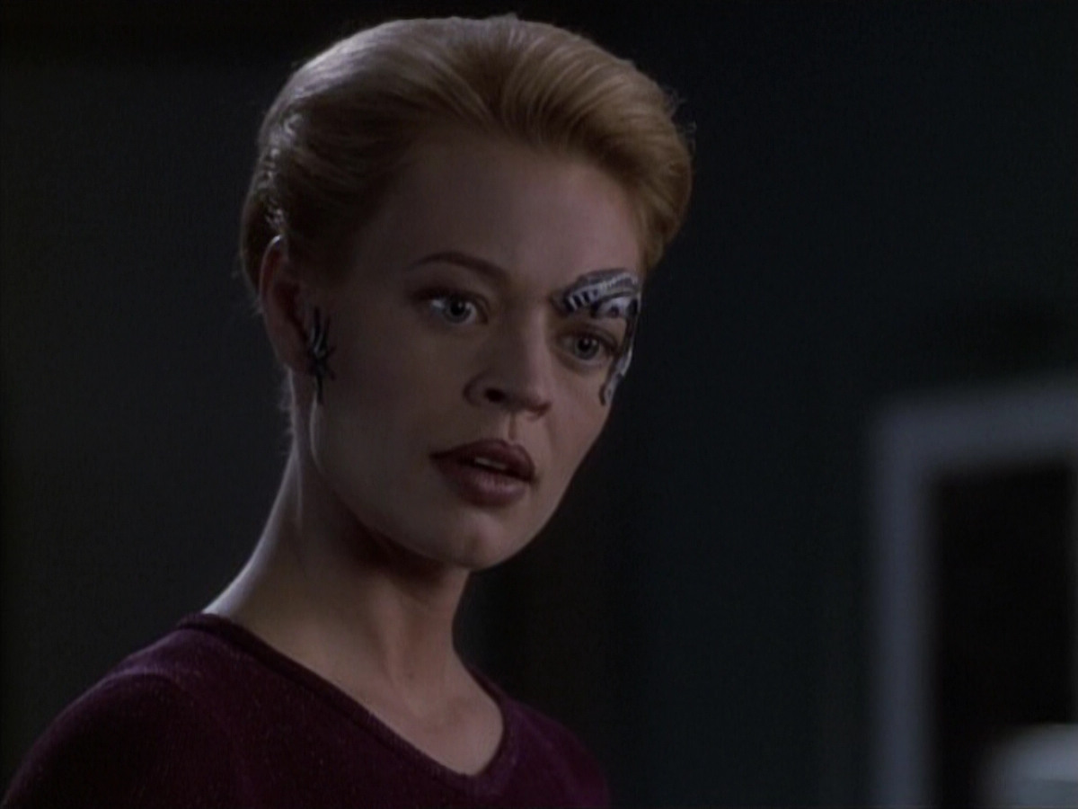 extant_StarTrek_VOY_6x19-ChildsPlay_00547.jpg