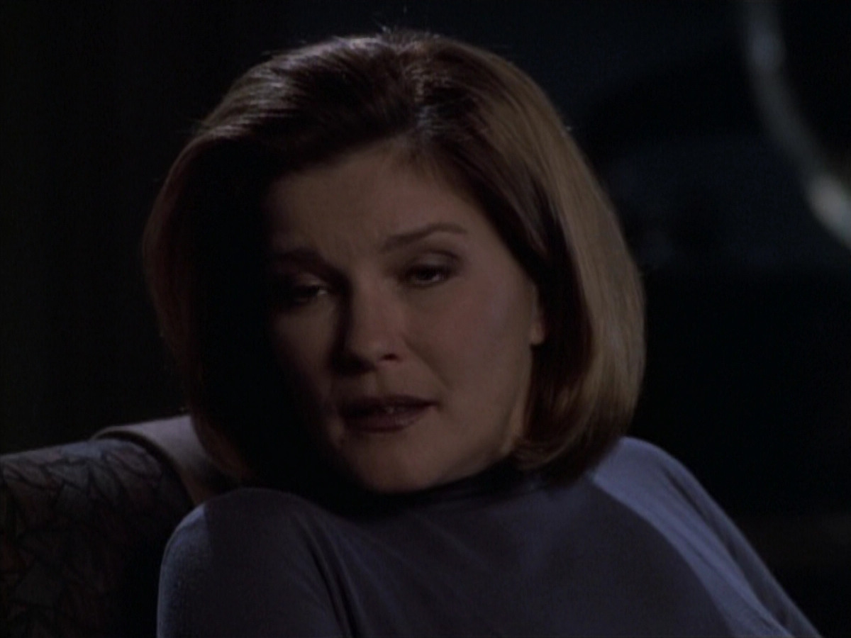 extant_StarTrek_VOY_6x19-ChildsPlay_00556.jpg