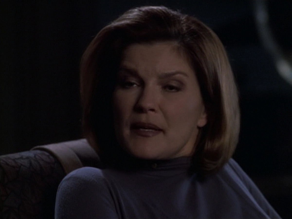 extant_StarTrek_VOY_6x19-ChildsPlay_00558.jpg