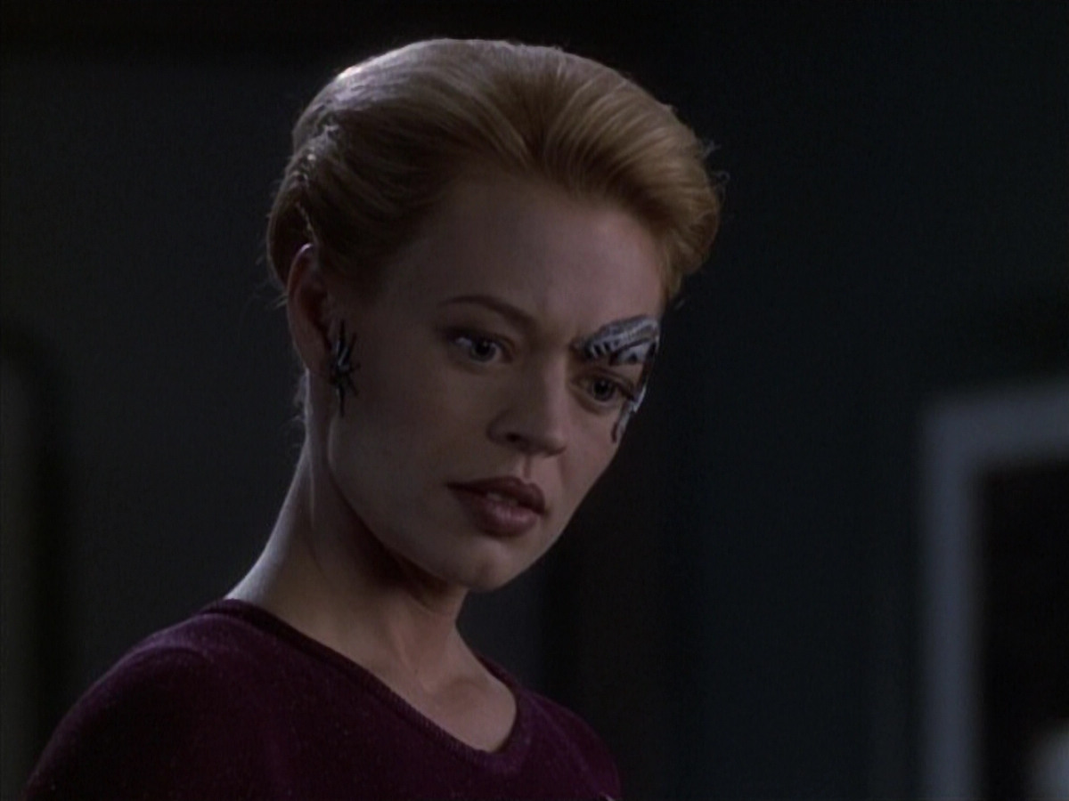 extant_StarTrek_VOY_6x19-ChildsPlay_00563.jpg