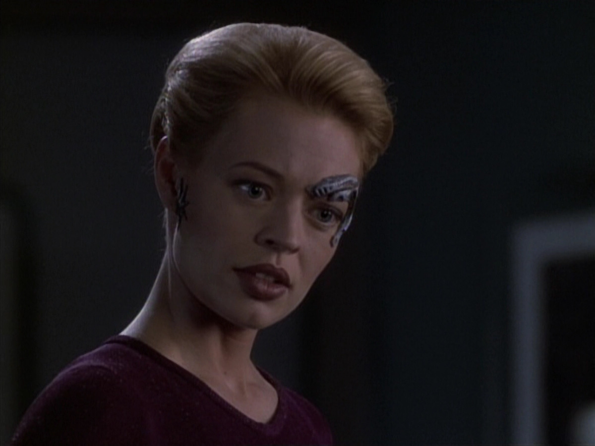 extant_StarTrek_VOY_6x19-ChildsPlay_00569.jpg