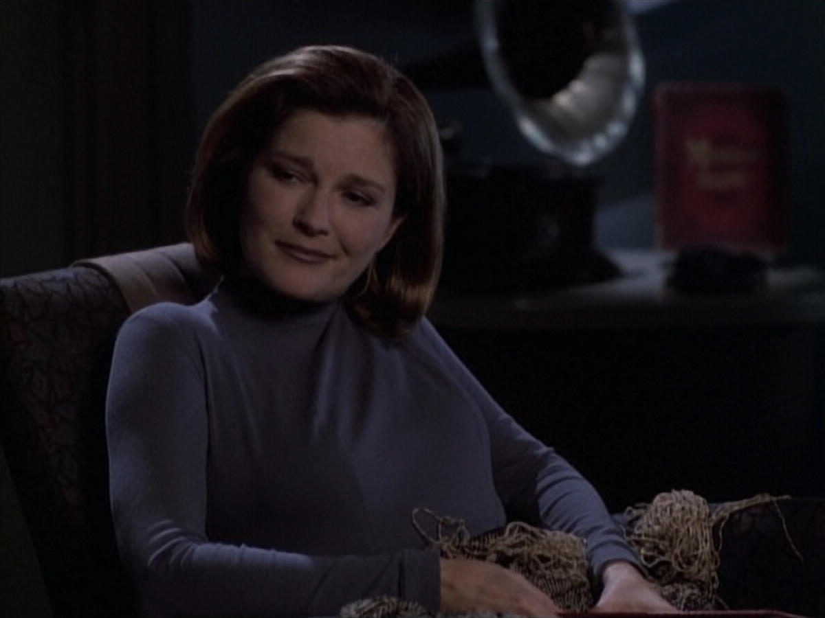 extant_StarTrek_VOY_6x19-ChildsPlay_00586.jpg
