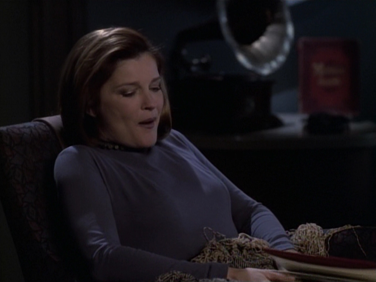 extant_StarTrek_VOY_6x19-ChildsPlay_00590.jpg