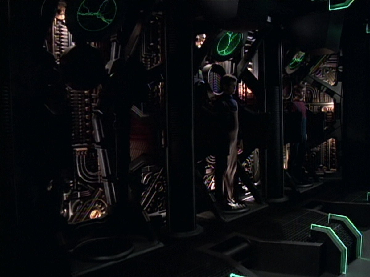 extant_StarTrek_VOY_6x19-ChildsPlay_00605.jpg