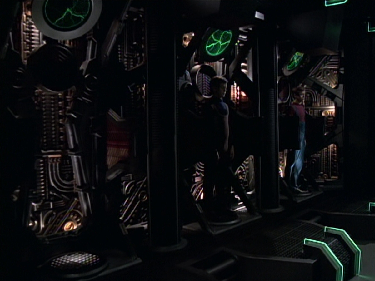 extant_StarTrek_VOY_6x19-ChildsPlay_00606.jpg