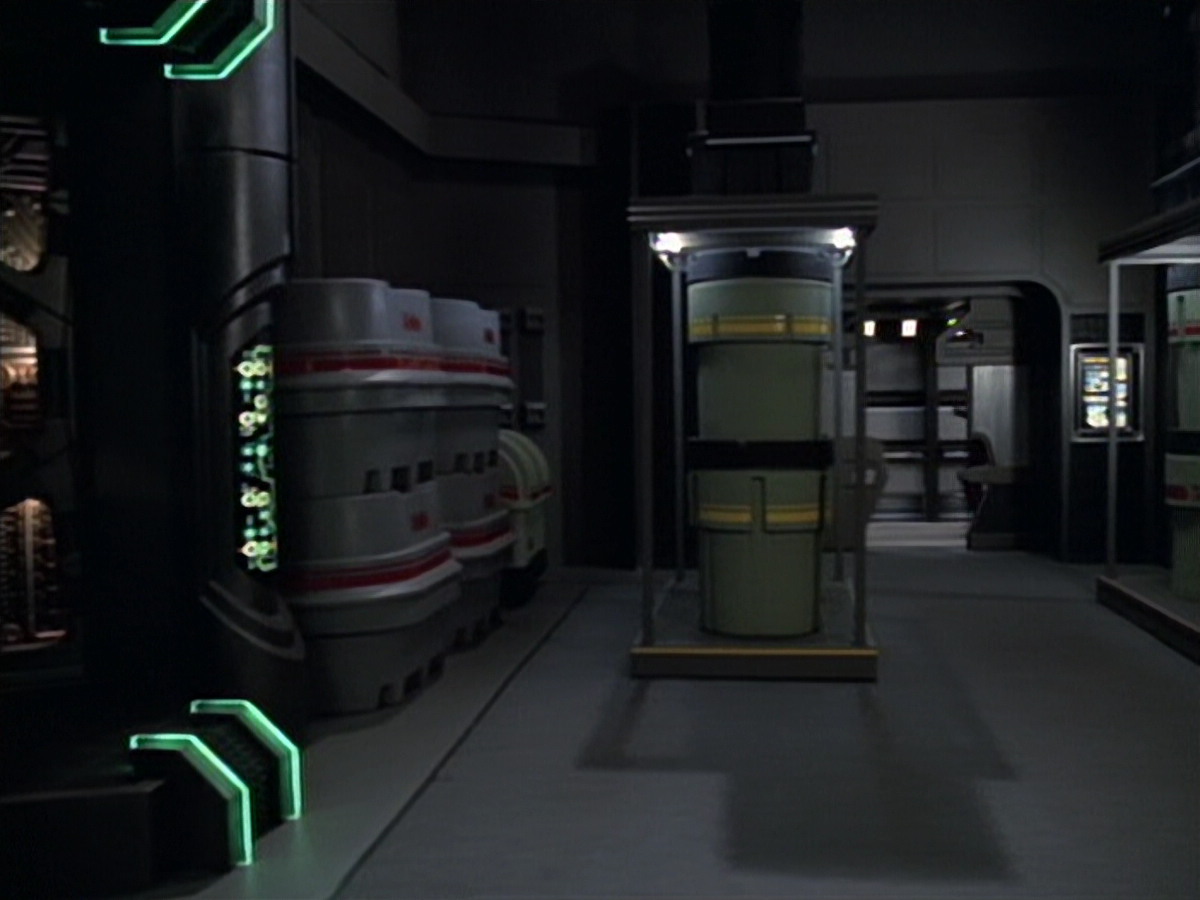 extant_StarTrek_VOY_6x19-ChildsPlay_00613.jpg