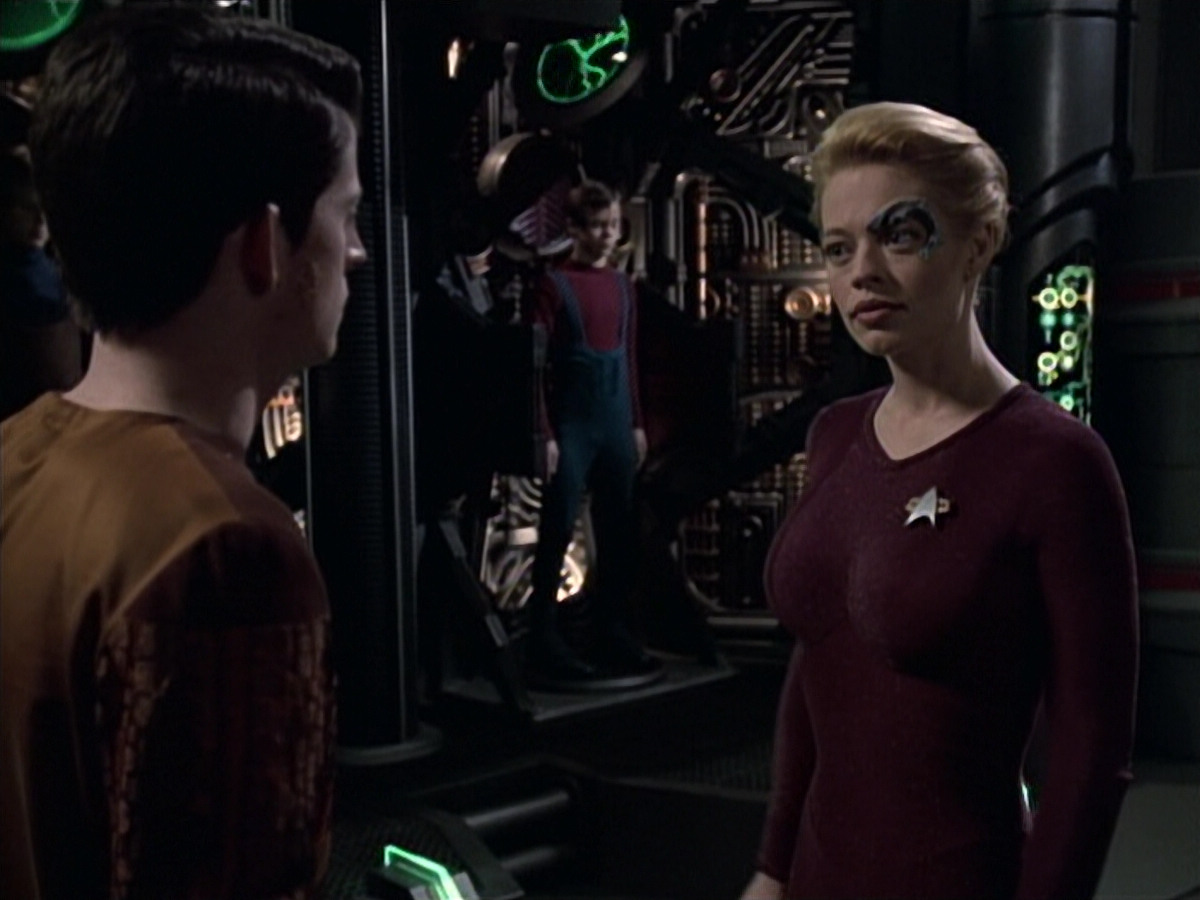 extant_StarTrek_VOY_6x19-ChildsPlay_00653.jpg