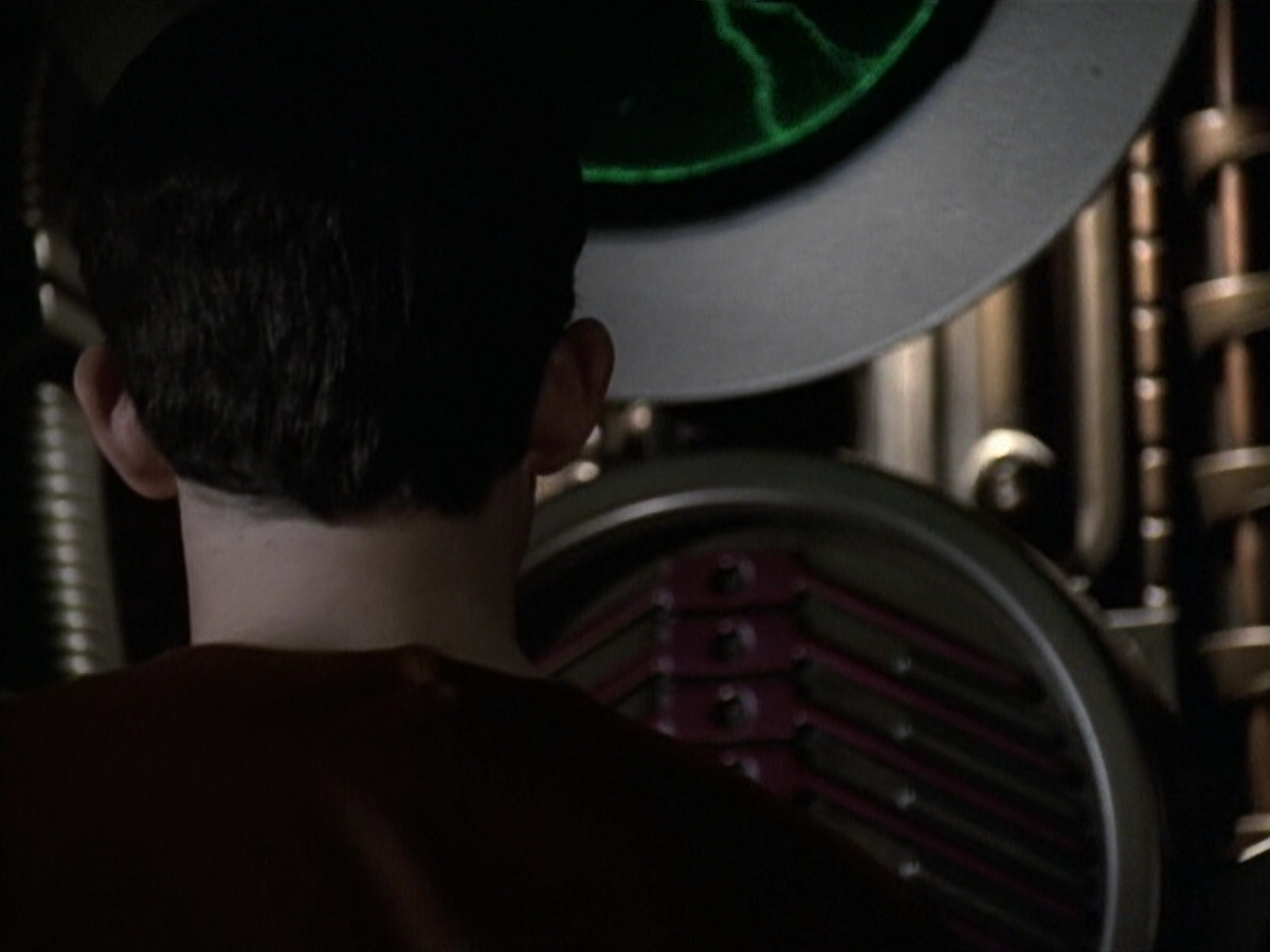 extant_StarTrek_VOY_6x19-ChildsPlay_00766.jpg