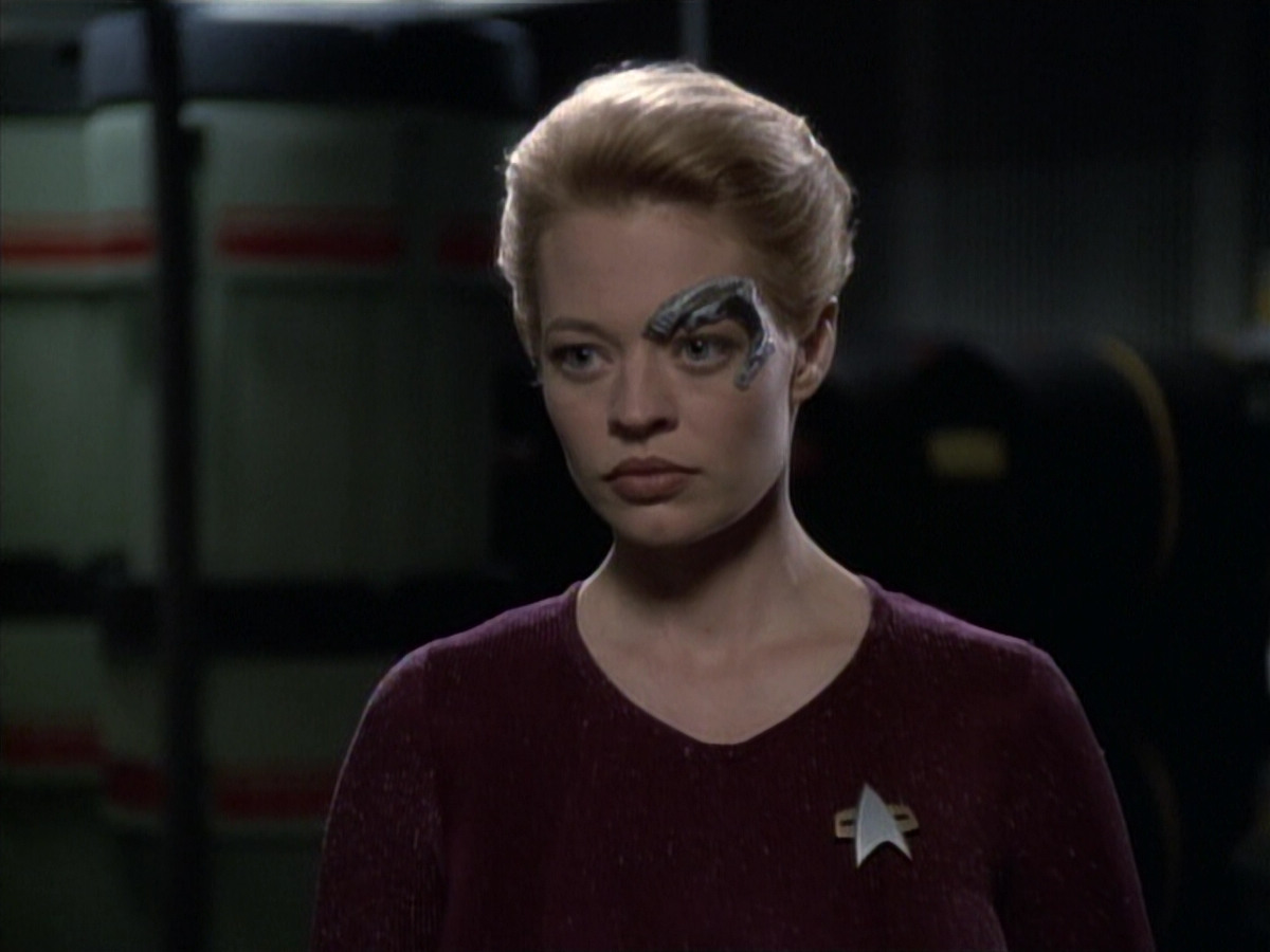extant_StarTrek_VOY_6x19-ChildsPlay_00776.jpg