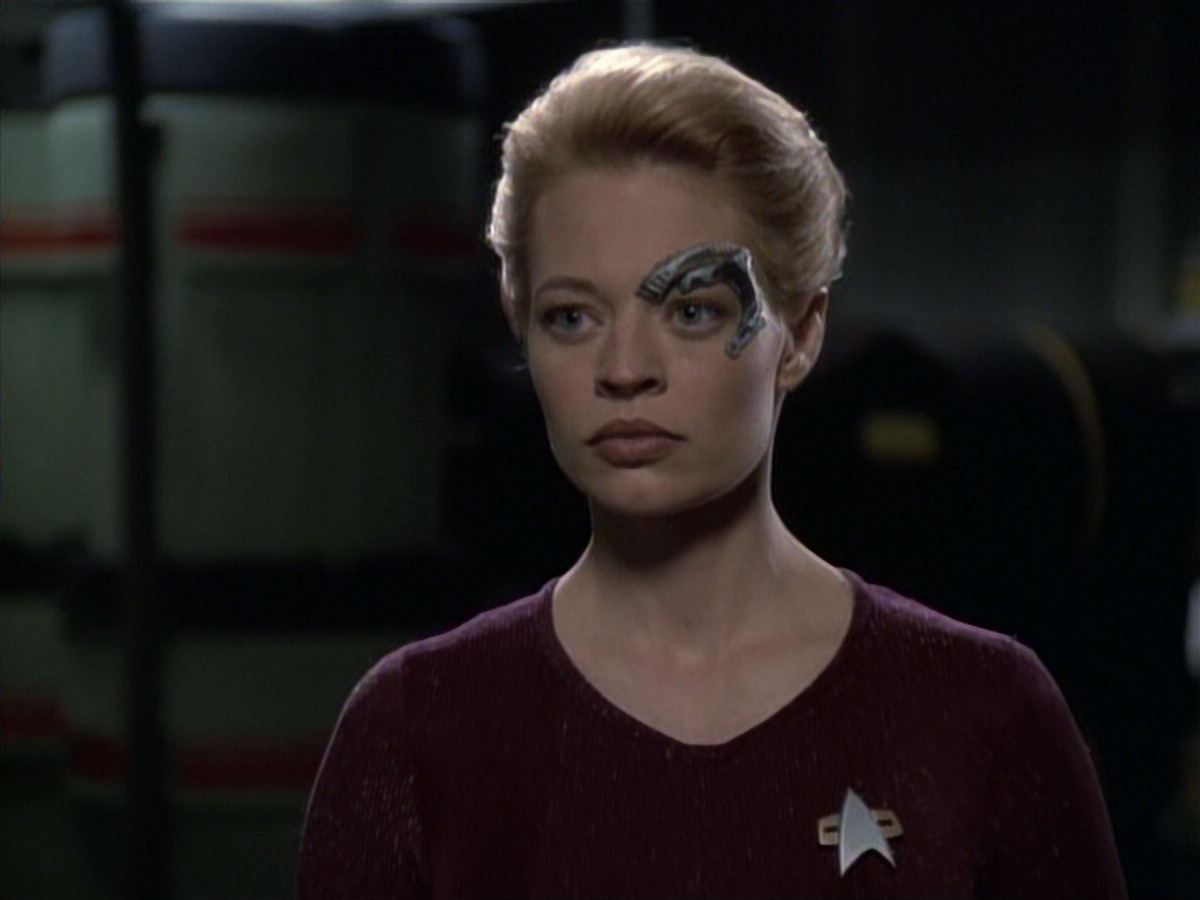 extant_StarTrek_VOY_6x19-ChildsPlay_00777.jpg