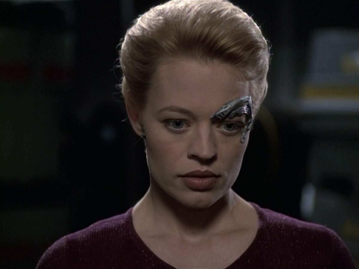 extant_StarTrek_VOY_6x19-ChildsPlay_00784.jpg