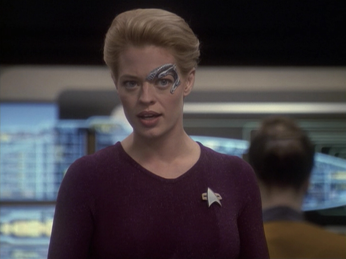 extant_StarTrek_VOY_6x19-ChildsPlay_00816.jpg