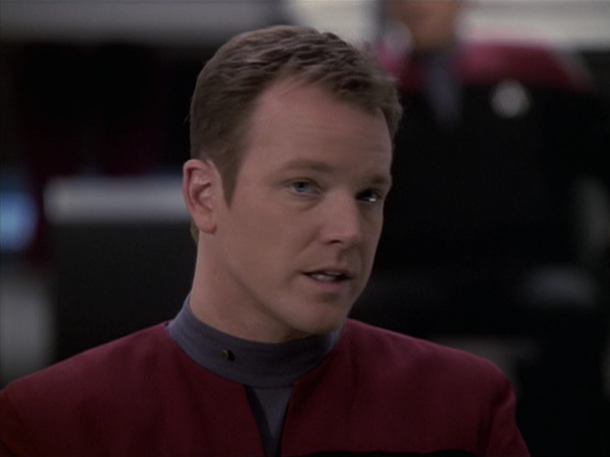 extant_StarTrek_VOY_6x19-ChildsPlay_00819.jpg