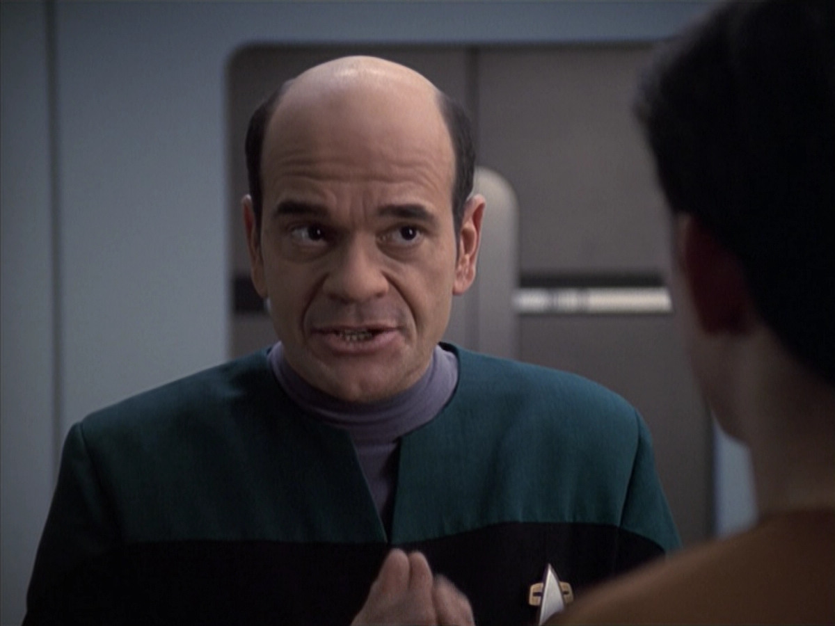 extant_StarTrek_VOY_6x19-ChildsPlay_00881.jpg