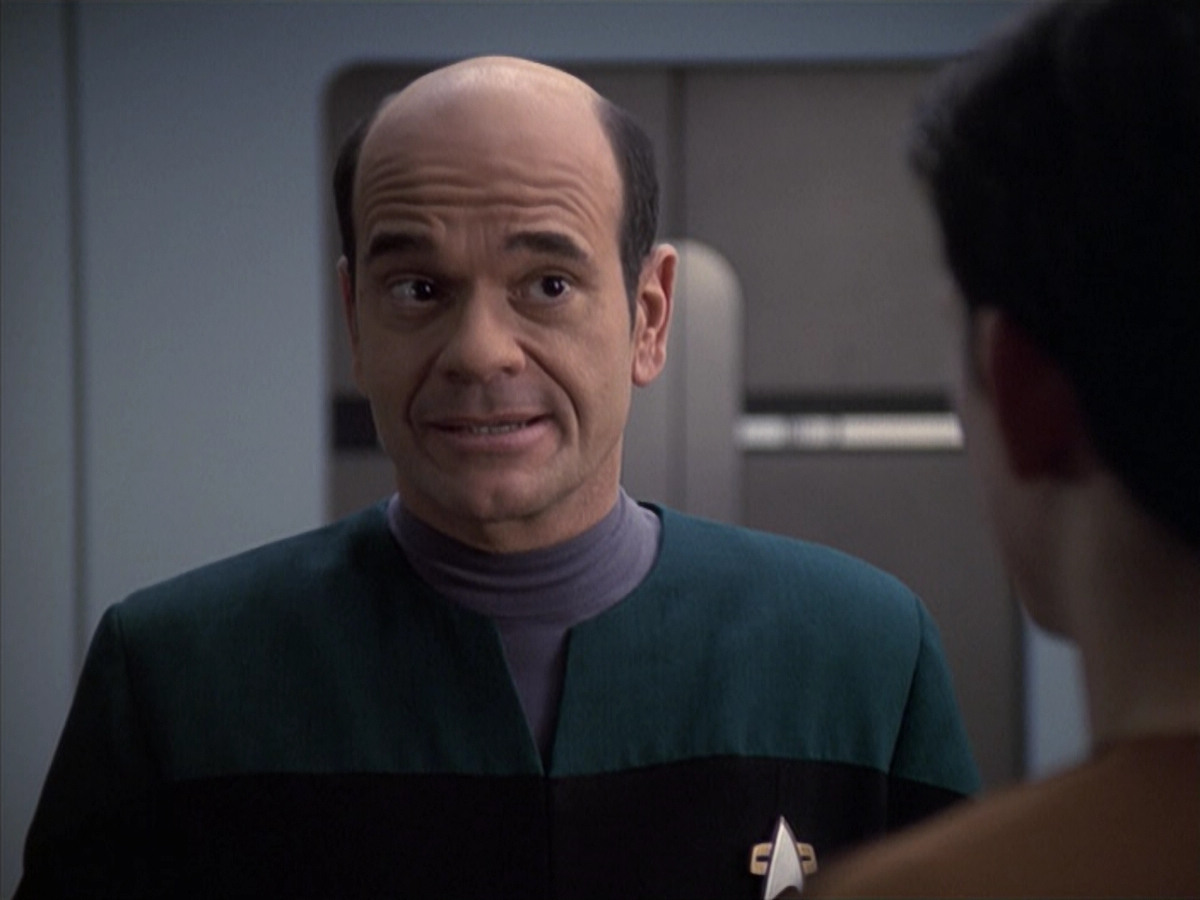 extant_StarTrek_VOY_6x19-ChildsPlay_00886.jpg