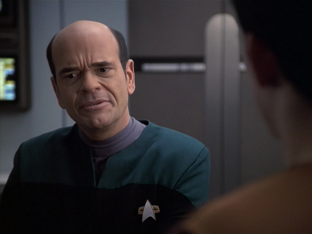 extant_StarTrek_VOY_6x19-ChildsPlay_00897.jpg