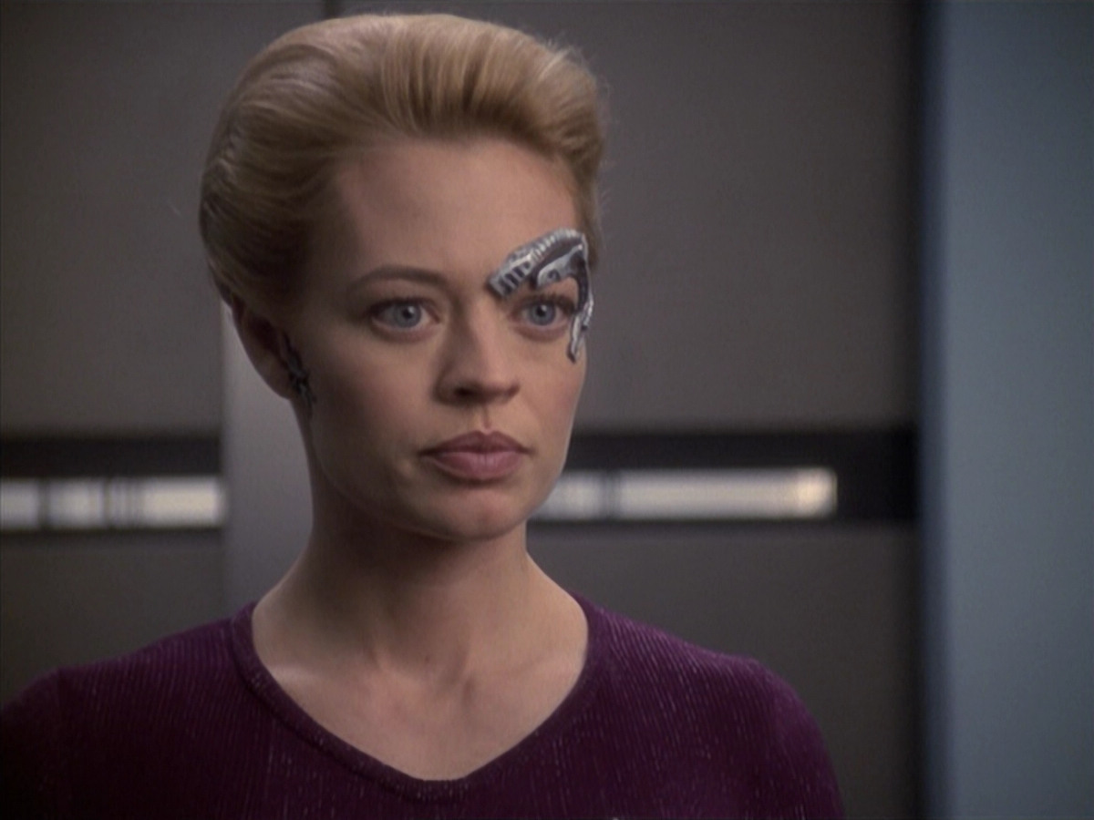 extant_StarTrek_VOY_6x19-ChildsPlay_00961.jpg