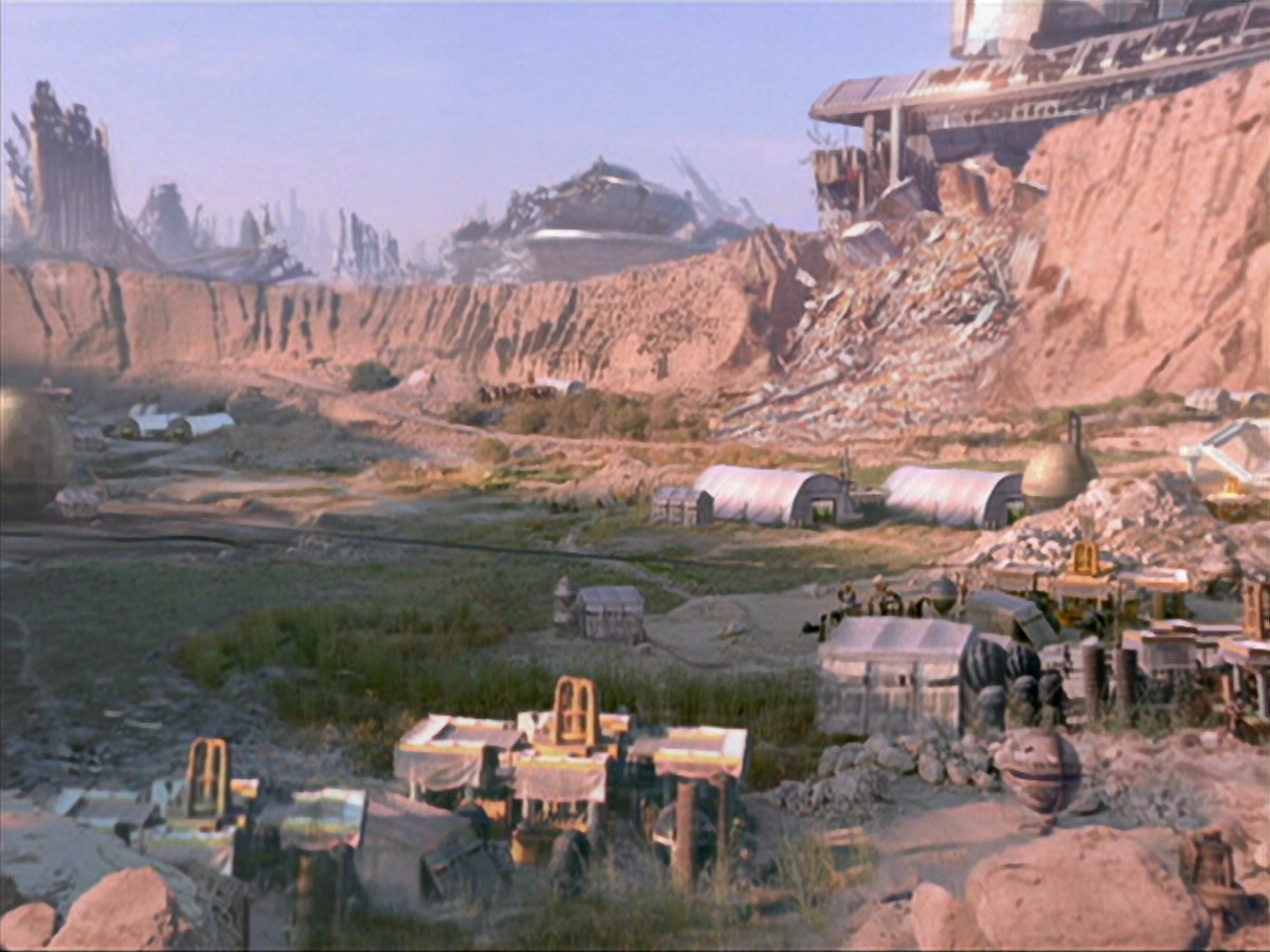 extant_StarTrek_VOY_6x19-ChildsPlay_01002.jpg