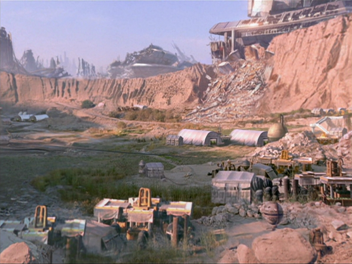 extant_StarTrek_VOY_6x19-ChildsPlay_01003.jpg