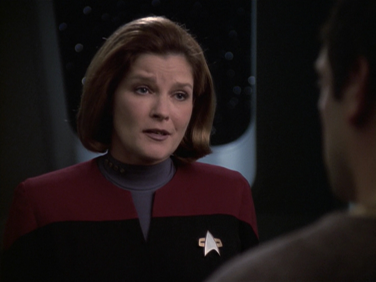extant_StarTrek_VOY_6x19-ChildsPlay_01152.jpg