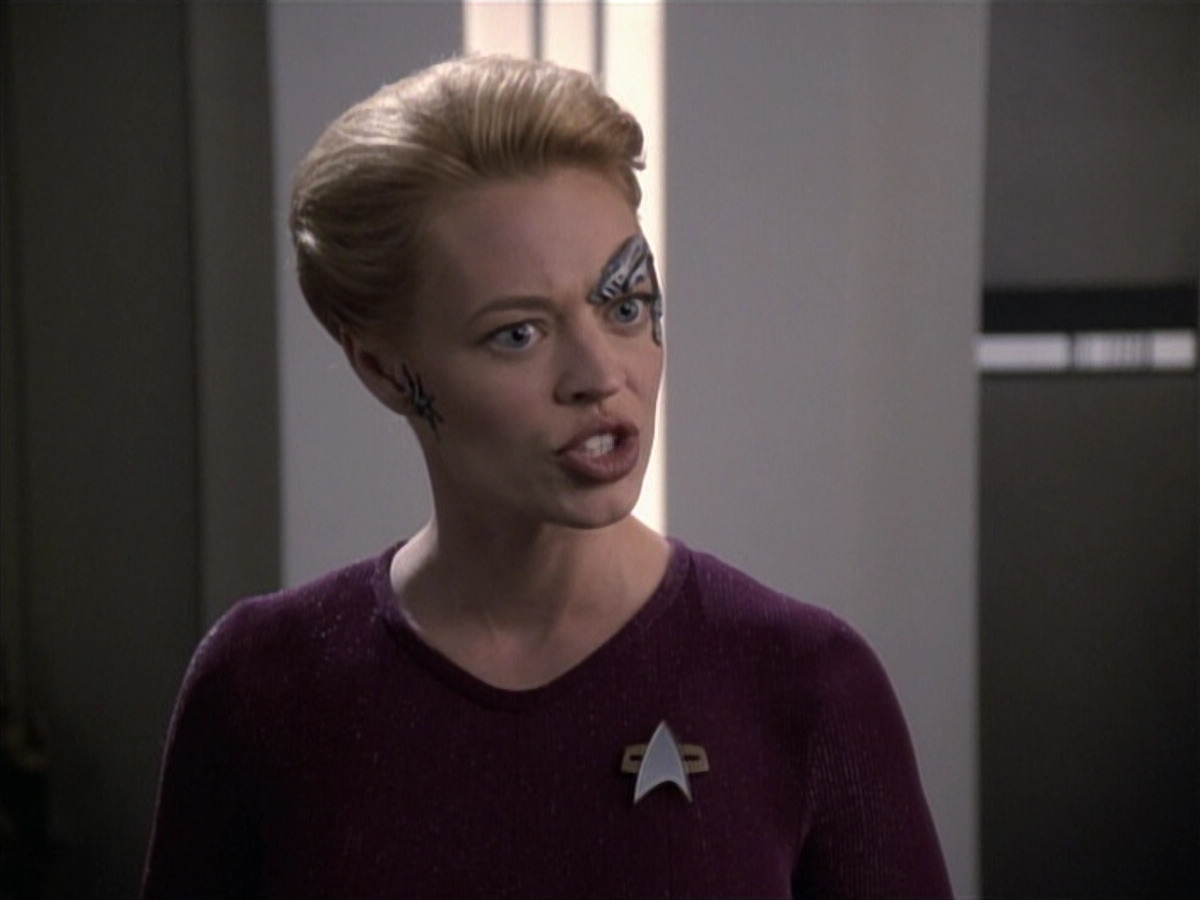 extant_StarTrek_VOY_6x19-ChildsPlay_01399.jpg