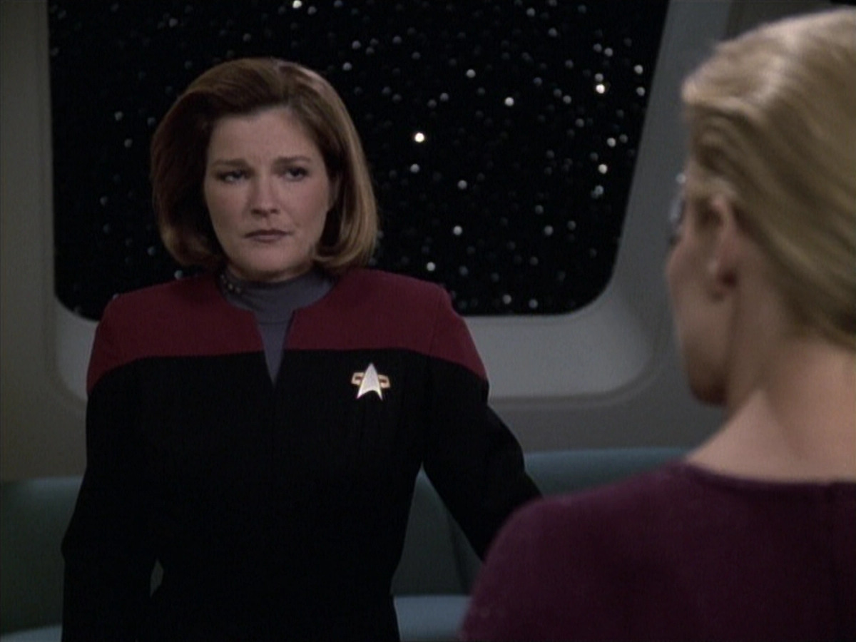 extant_StarTrek_VOY_6x19-ChildsPlay_01448.jpg