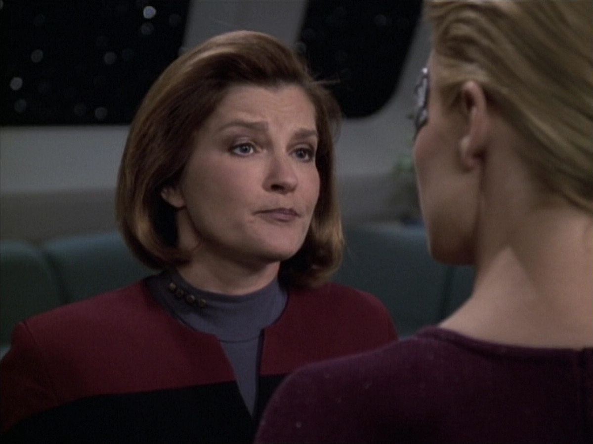 extant_StarTrek_VOY_6x19-ChildsPlay_01481.jpg