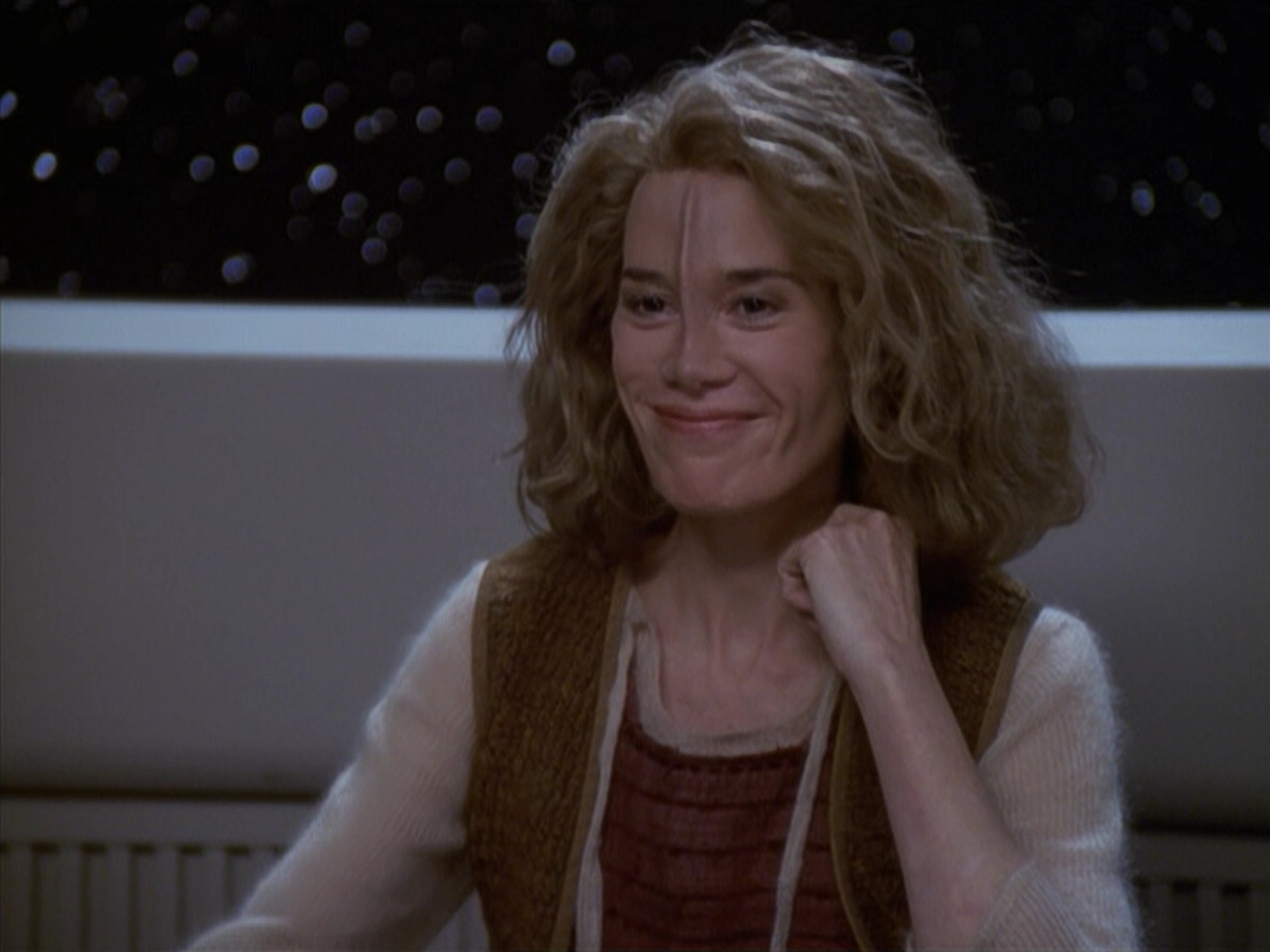 extant_StarTrek_VOY_6x19-ChildsPlay_01729.jpg
