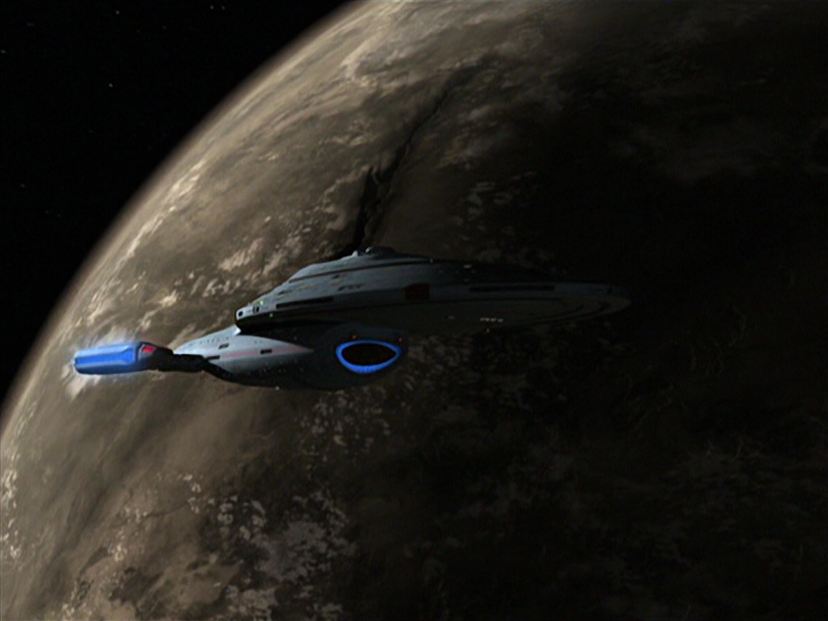 extant_StarTrek_VOY_6x19-ChildsPlay_01933.jpg